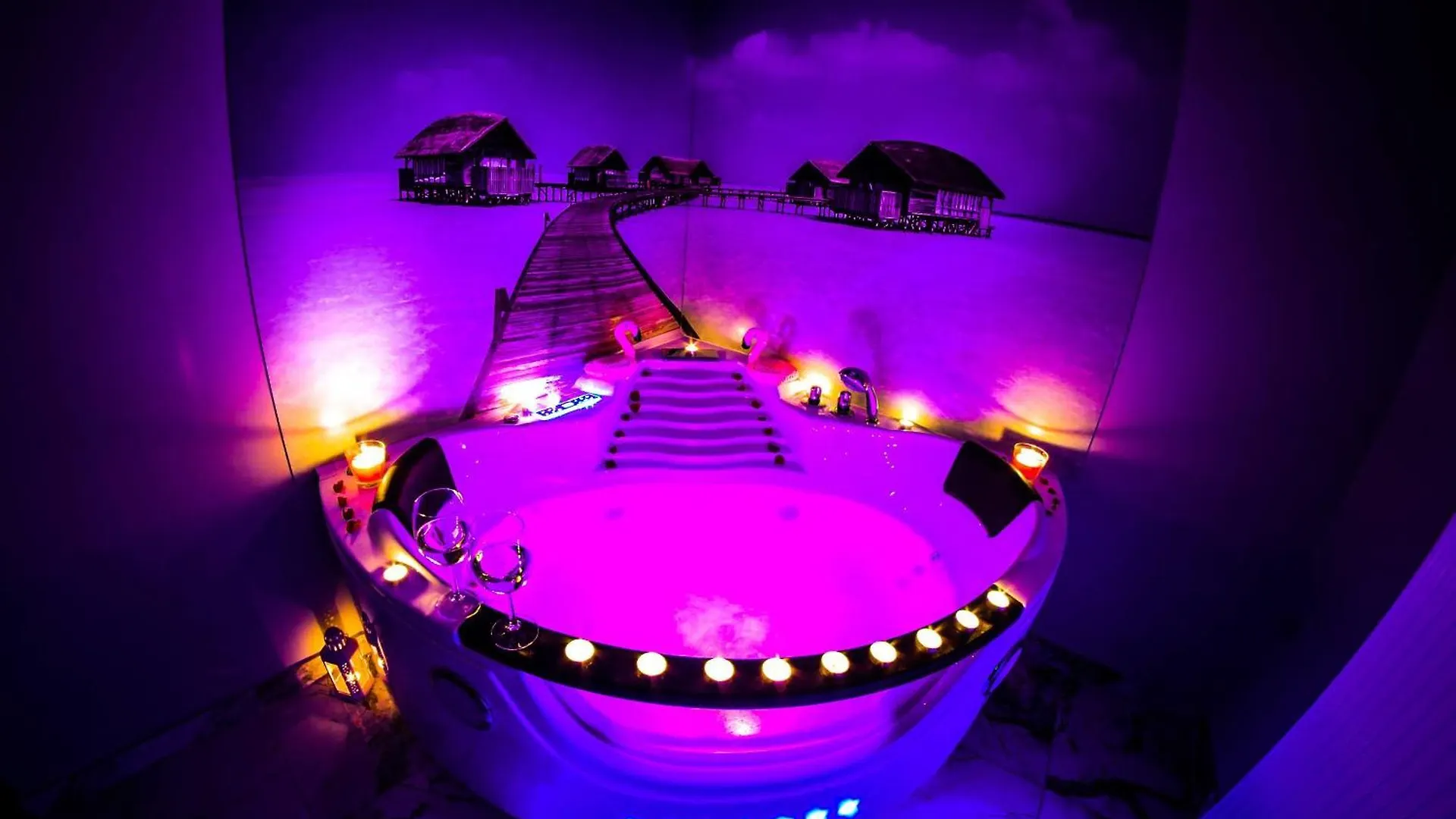 Hot Jacuzzi In Cracow Apartment Krakow