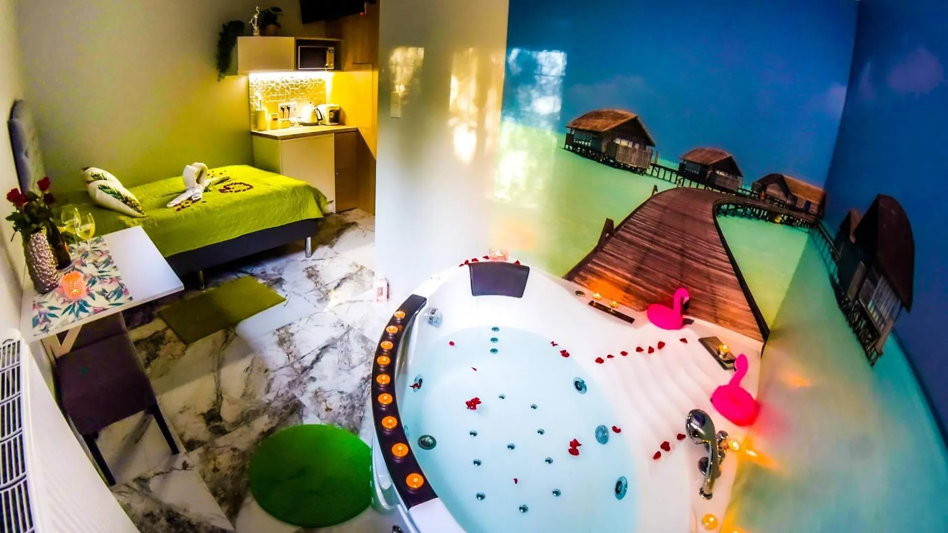 Hot Jacuzzi In Cracow Apartment Krakow